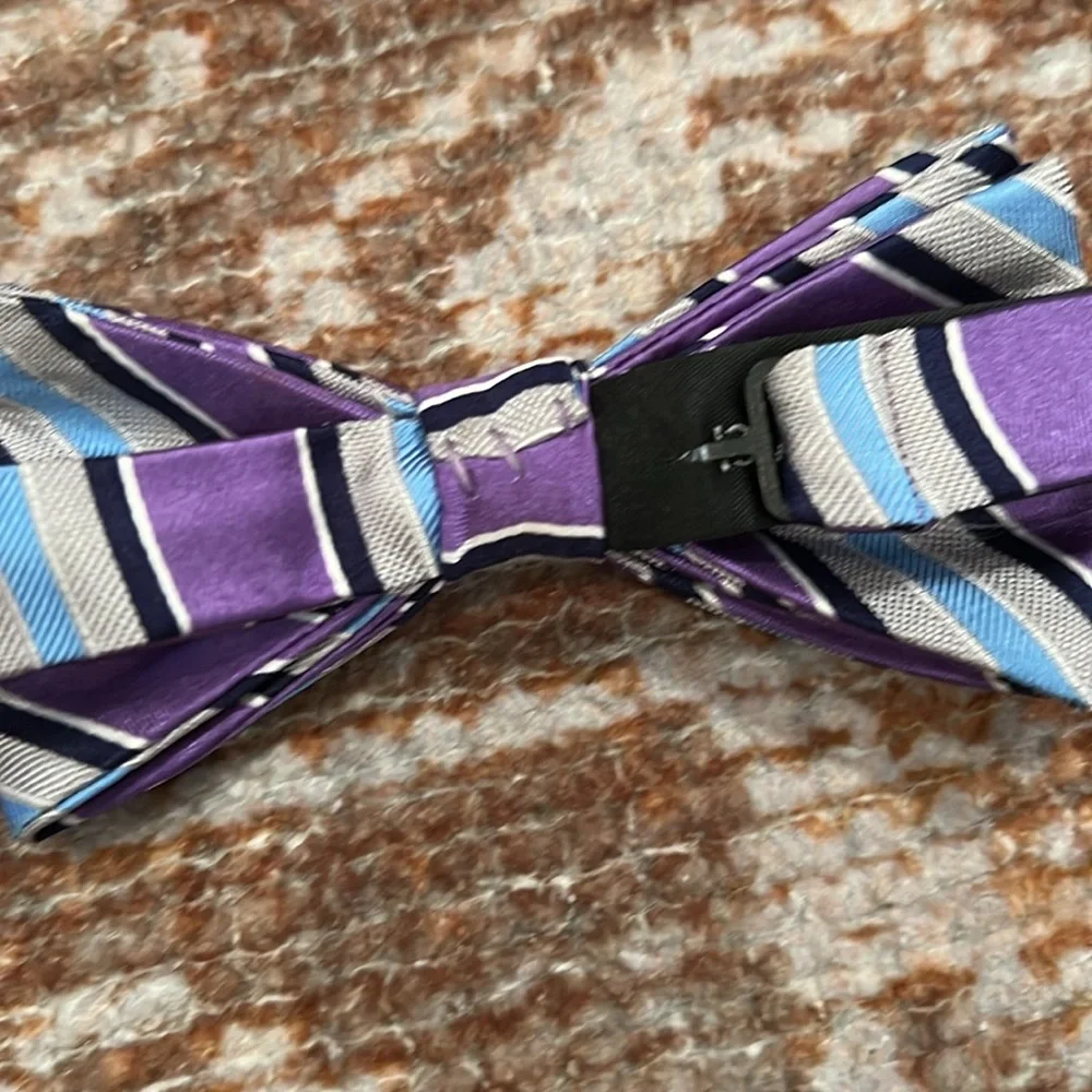 bow tie